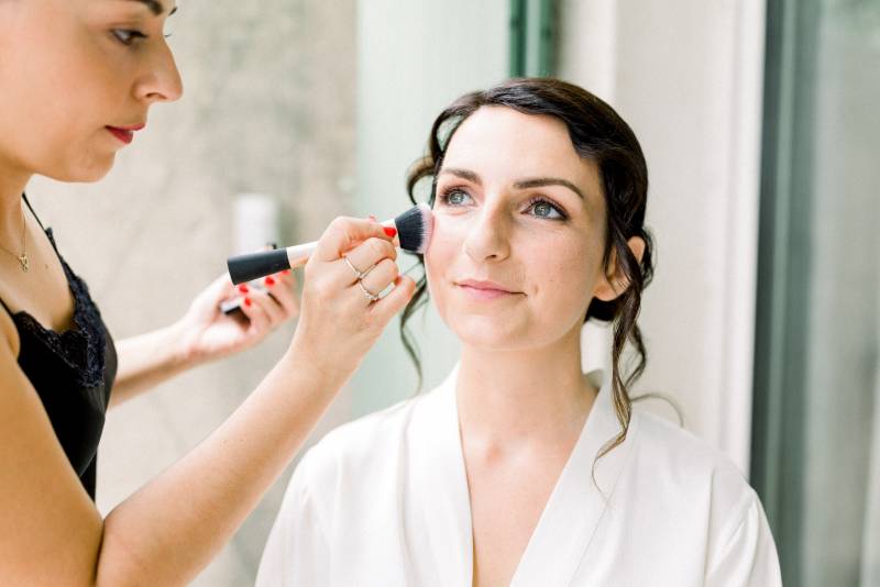 Maquillage de mariée dans notre institut de beauté à Coudoux